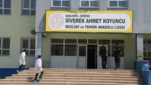 Valilikten okul saldırısı açıklaması: 20 gözaltı, 1 öğrencinin durumu kritik
