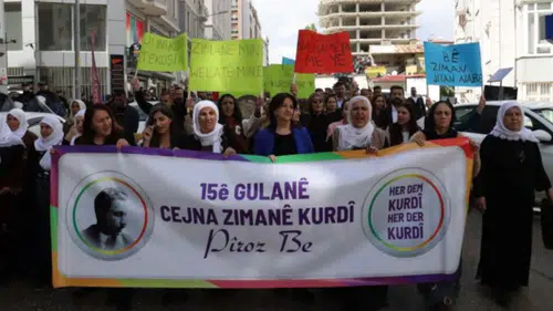 Van’da 15 Mayıs Kürt Dil Bayramı yürüyüşü: “Dil mücadelesini büyüteceğiz”