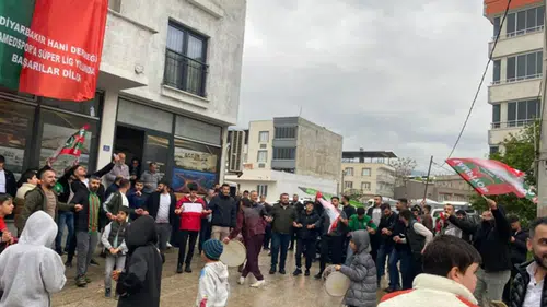 Bursa’da Amedspor coşkusu: Sokaklar bayram yerine döndü