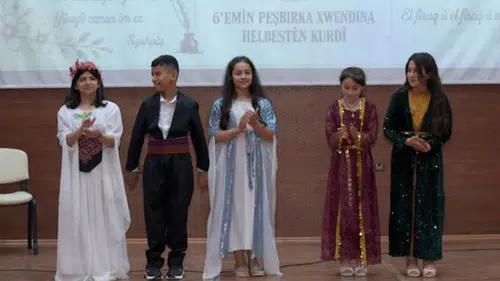 Kızıltepe’de Kürtçe şiir yarışması coşkusu: 11 yaşındaki Delal birinci oldu