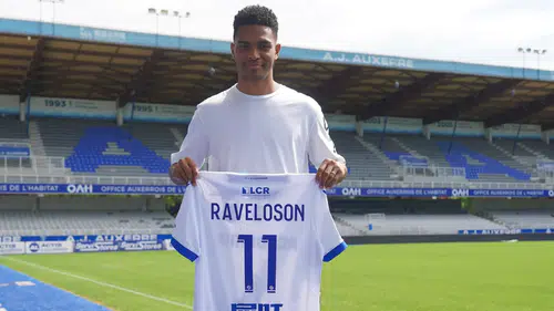 Amedspor'un orta saha gündeminde Rayan Raveloson var