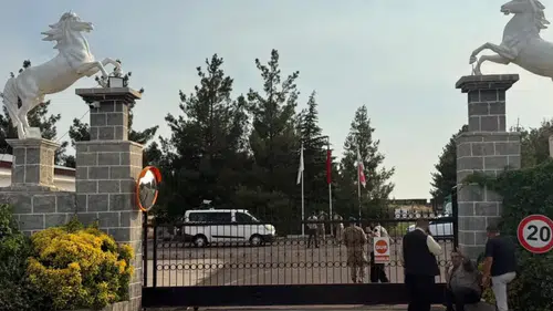 Halı sahada başlayan husumet hipodromlara taştı: İki şehirde eş zamanlı kanlı kavga