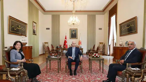 Meclis koridorlarında kritik temas: Kurtulmuş’tan DEM Parti heyetiyle sürpriz görüşme
