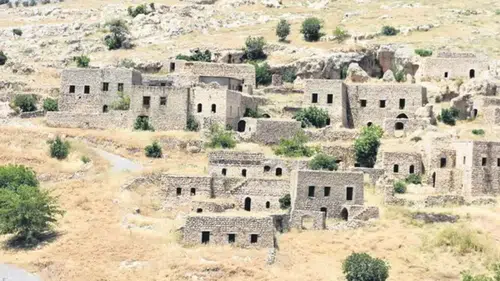 Ezidi Kürtlerin dönüşü umut oldu: Kiwex köyü yeniden canlanıyor