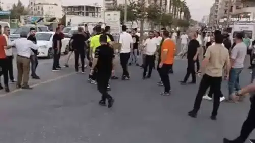 Nusaybin yolunda çıkan tartışma kavgaya dönüştü ve 2 kişi hastanelik oldu