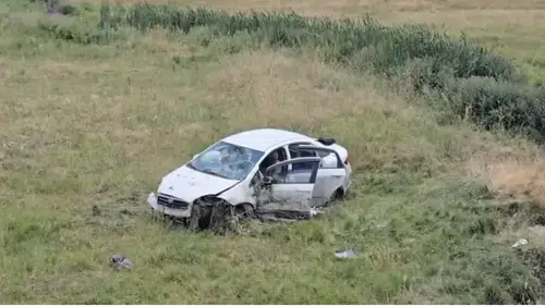 Bingöl Karlıova yolunda direksiyon hakimiyetini kaybeden sürücü kaza yaptı