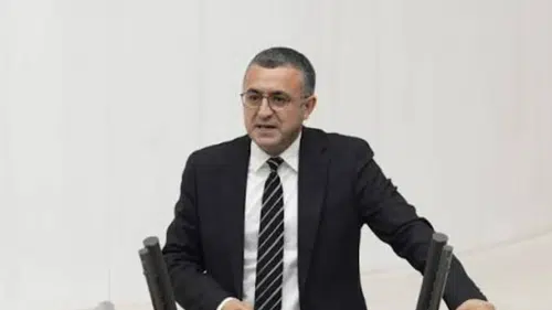 Serhat Eren'den Diyarbakır yerel basınına destek: "Sokaklar çetelere teslim edilemez"