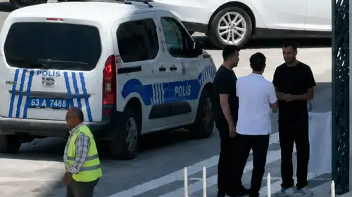 Şanlıurfa'da miras kavgası kanlı bitti: Kardeşler taş ve sopalarla birbirine girdi, 3 yaralı