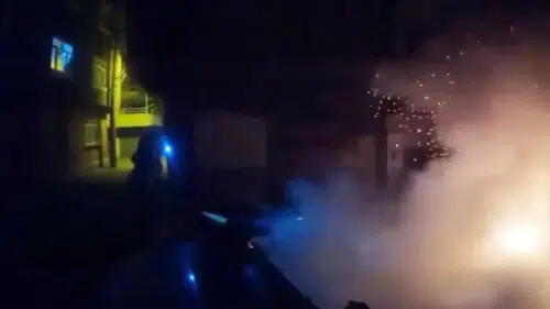 Diyarbakır'da gece saatlerinde otomobil yangını paniğe neden oldu?