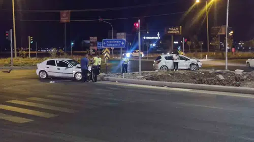 Diyarbakır-Mardin yolunda korkutan çarpışma: 7 kişi hastaneye kaldırıldı