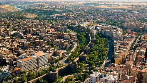 Diyarbakır’da kavurucu sıcaklar alarm veriyor: Bismil’de termometreler 43 dereceyi görecek