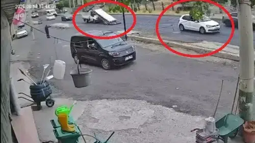 Diyarbakır-Silvan yolundaki tehlikeli anlar kamerada