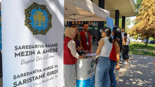 Dicle Üniversitesi’nde yeni öğrenciler için “Hoş geldin” standı açıldı