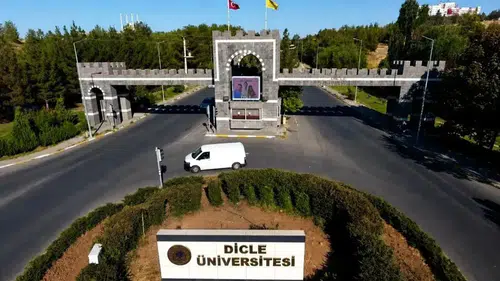Dicle Üniversitesi’nde dersler ertelendi: Yeni tarih açıklandı