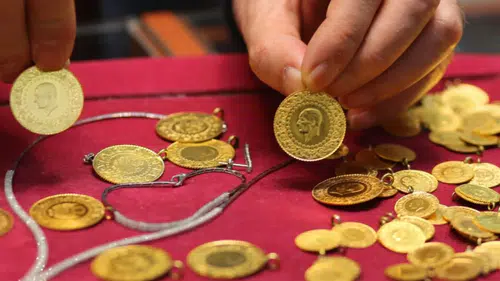 Altında hareketli gün: Fiyatlar yeniden yükseldi