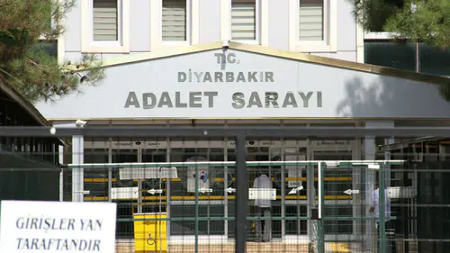 Diyarbakır’da sabah operasyonu: Çok sayıda kişi gözaltında