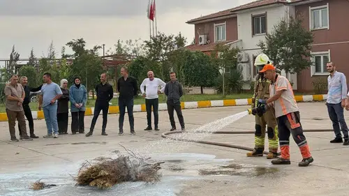 Cizre Karayolları personeli yangın ve tahliye tatbikatıyla acil durumlara hazırlandı