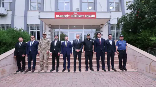 Mardin Valisi Tuncay Akkoyun Dargeçit ilçesinde temaslarda bulundu