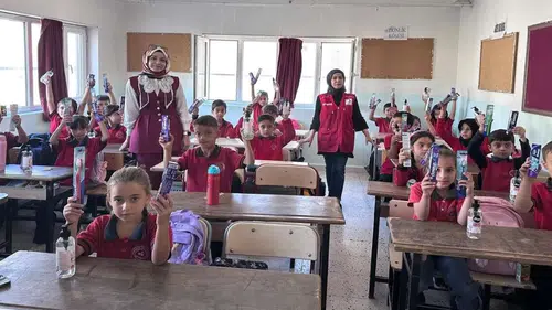 Şırnaklı öğrencilere Kızılay eliyle hijyen desteği sağlandı