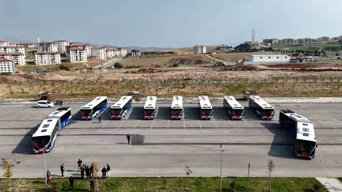 Elazığ Belediyesi toplu taşıma filosuna dokuz yeni otobüs ekledi