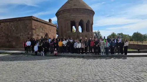 Ahlatın tarihi ve doğal güzellikleri doğaseverler tarafından keşfedildi
