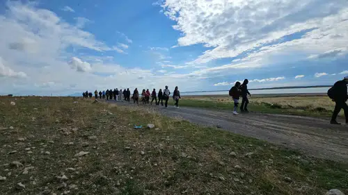 Arin Gölü’ndeki su çekilmesine dikkat çekmek için doğa yürüyüşü düzenlendi