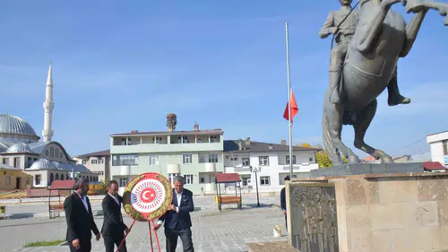 Bulanık ilçesinde 19 Ekim Muhtarlar Günü törenle kutlandı