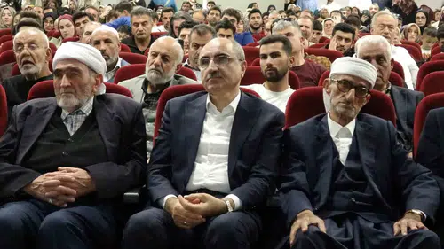 Van'da İlme ve Ulemaya Vefa 2026 programı düzenlendi