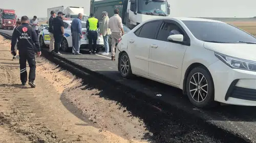 Diyarbakır Batman yolunda zincirleme kaza sonucu yedi kişi yaralandı