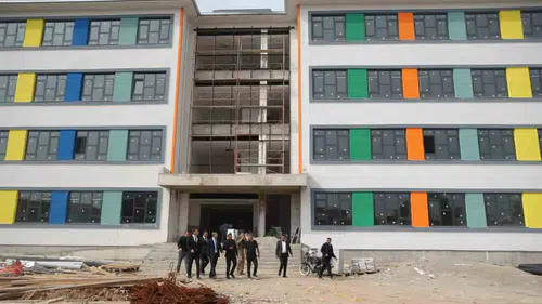 Cizre Kaymakamı Baycar eğitim yatırımlarını inceledi