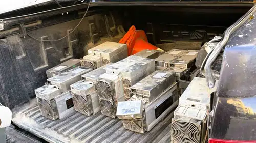 Nusaybin'de kaçak elektrikle kripto para üretimi yapan tesise operasyon