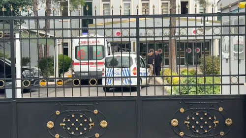 Diyarbakır Adliyesi koridorunda tekme ve yumruklu kavga