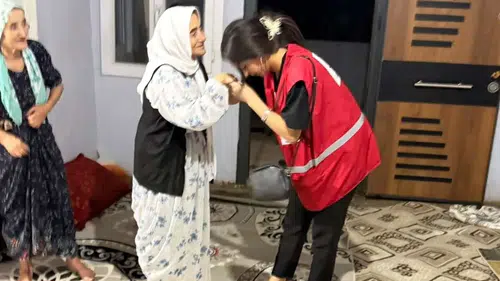 Silopi’de Kızılay eli iki kız kardeşin hayatına dokundu