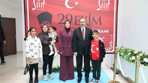 Siirt 29 Ekim Cumhuriyet Bayramı coşkusunu törenlerle kutladı