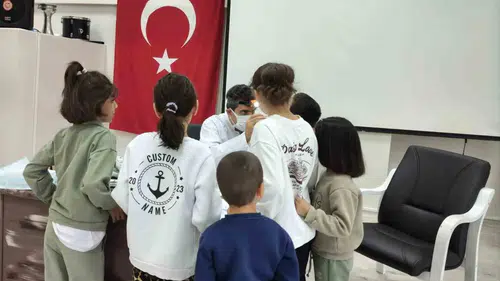 Elazığ Çocuk Evleri Sitesindeki miniklere kapsamlı diş sağlığı taraması yapıldı