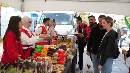 Muş Varto'da kurulan İyilik Çarşısı öğrencilere umut oluyor