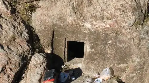 Van Gürpınar'da tarihi kaya mezarına patlayıcıyla saldıran 5 kişi yakalandı