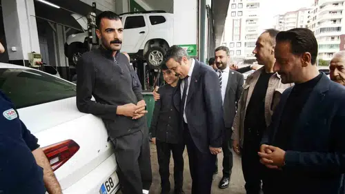 MHP Diyarbakır İl Başkanı Özcoşkun sanayi esnafının sorunlarını dinledi