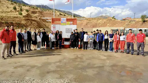 İstanbul'dan Şırnak'a uzanan eğitim yolculuğu petrol sahasında son buldu