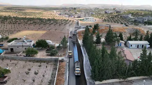Birecik kırsalında 21 mahalleyi birbirine bağlayan 40 kilometrelik yol yenilendi