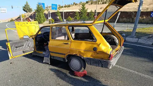 Elazığ'da iki otomobilin çarpıştığı kazada bir kişi yaşamını yitirdi