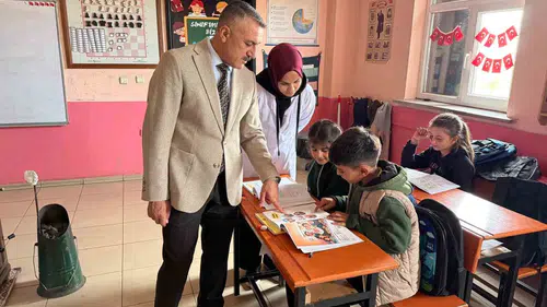 Patnoslu Gazetecilerden Öğrencilere Kırtasiye Desteği