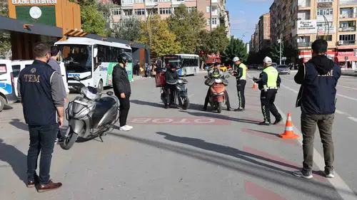 Elazığ'da motosiklet sürücülerine yönelik geniş çaplı trafik denetimi yapıldı