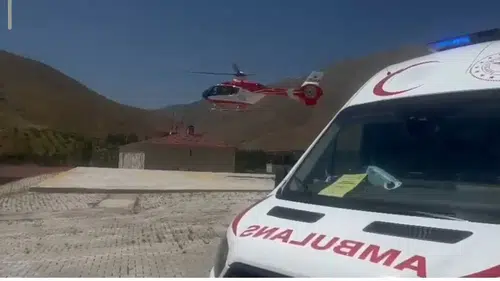 Bahçesaray'da yüksekten düşen yaralı helikopterle Van'a taşındı