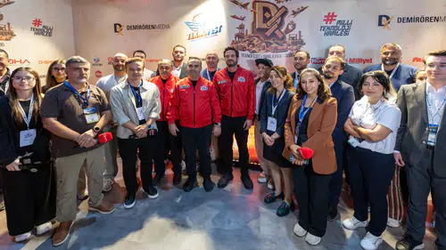 Bakan Kacır Şanlıurfa'da TEKNOFEST coşkusuna ortak oldu