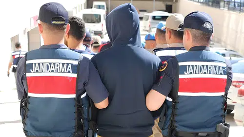 Diyarbakır'da istihbarat destekli narkotik operasyonu: Zehir tacirleri tutuklandı