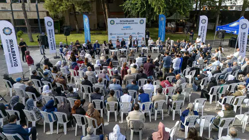 Diyarbakır'da vatandaşlar sorunlarını doğrudan eşbaşkanlara anlattı: İlginç istekler de vardı