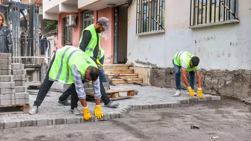 Diyarbakır Kayapınar'da ulaşım konforu artıyor: 17 bin metrekarelik çalışma başladı