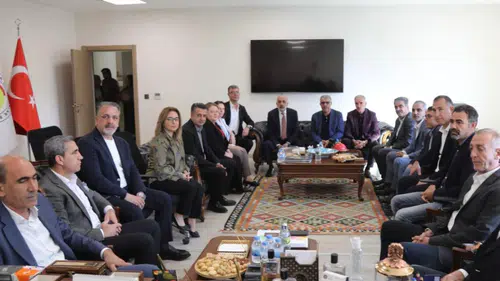 Güneydoğu Anadolu Bölgesi Belediyeler Birliği'nden Diyarbakır Ticaret ve Sanayi Odası'na ziyaret
