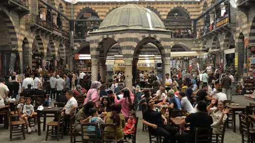 Diyarbakır bayram tatilinde ziyaretçi akınına uğradı